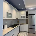 Apartament Easy - Spacious - Free Underground Private Parking *