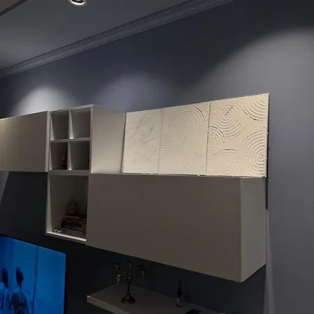 Modern Max To 6 People Apartment - Free Underground Private Parking